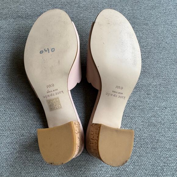 Kate Spade Warren Scalloped Slip On Leather Heels Sandals Pale Pink Sz 6.5 - Picture 9 of 11
